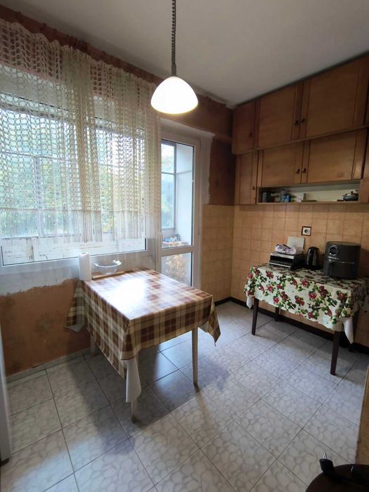 Продава се Тристаен апартамент в Пловдив, Христо Смирненски - 91 кв.м за 1561 €/кв.м - Снимка #9