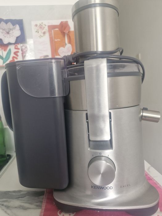 Продам соковыжималка. Kenwood.