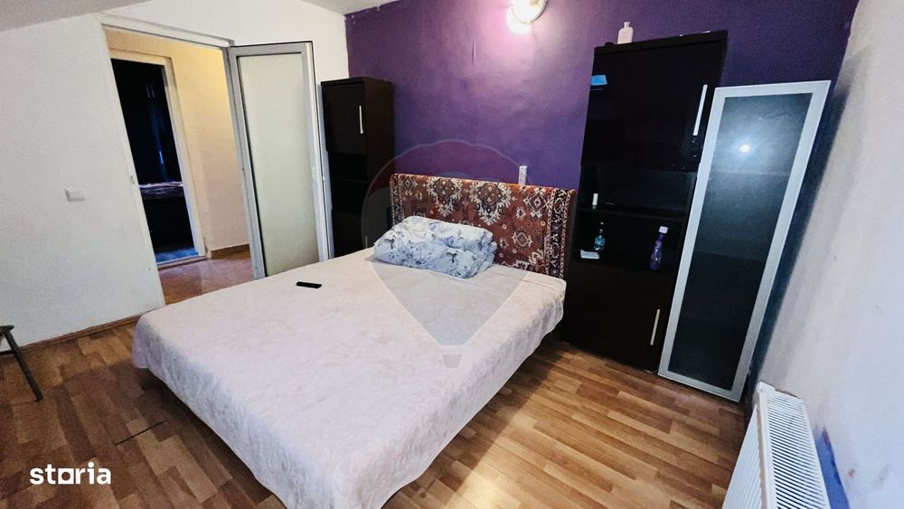 Apartament cu 3 camere de vânzare în zona Rogerius