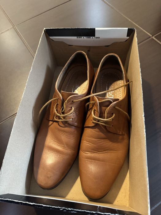 Pantofi eleganti din piele