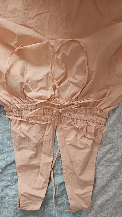 Рокля Zara с гол гръб