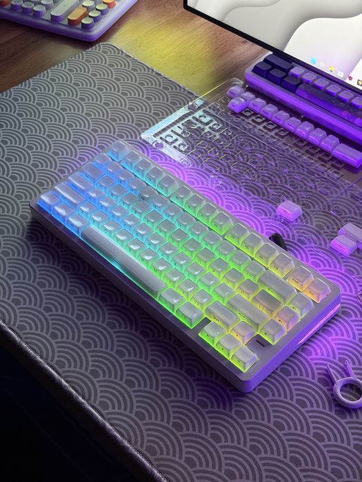 vgn NEON PRO custom magnetic keyboard