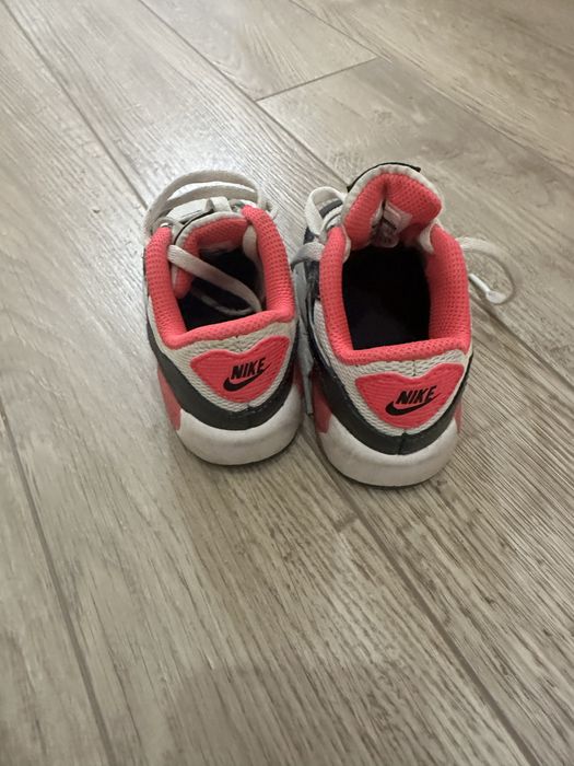 Продам детские Nike Air Max
