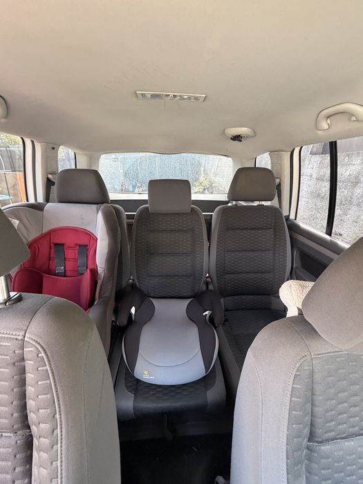 VOLKSWAGEN Touran 2011 — imagine 5
