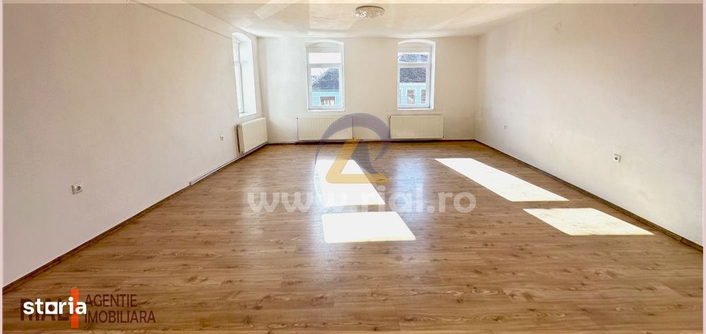 Apartament/Spatiu Comercial | Ultracentral | Renovat.