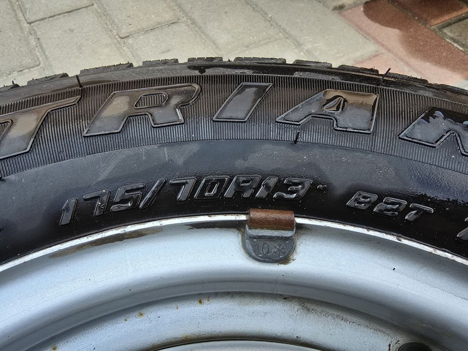 Продам комплект колес в отличном состояний!!!