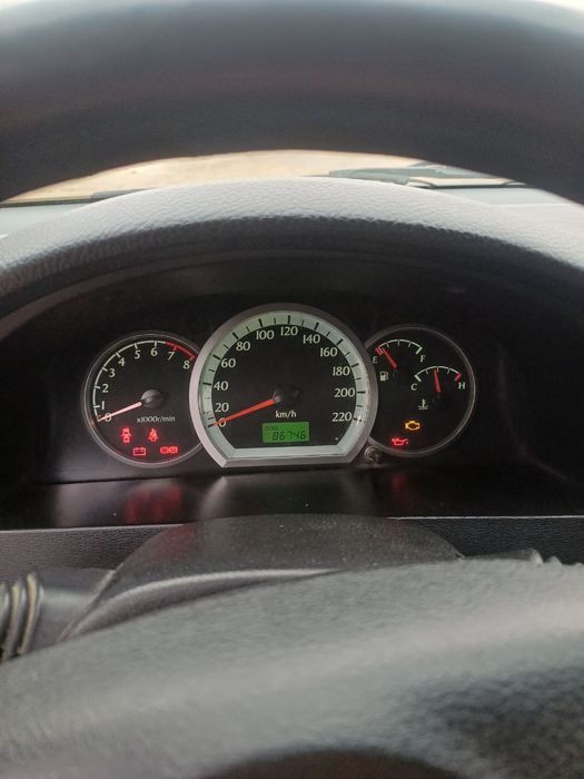 Лачетти сотилади