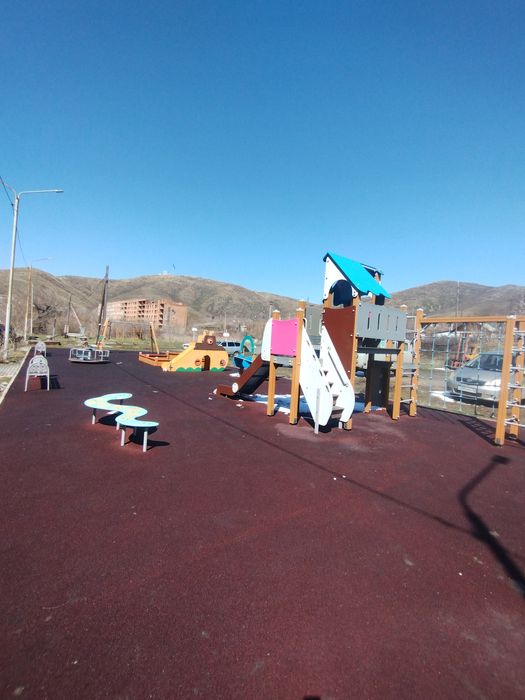 Продам квартиру на промбазе