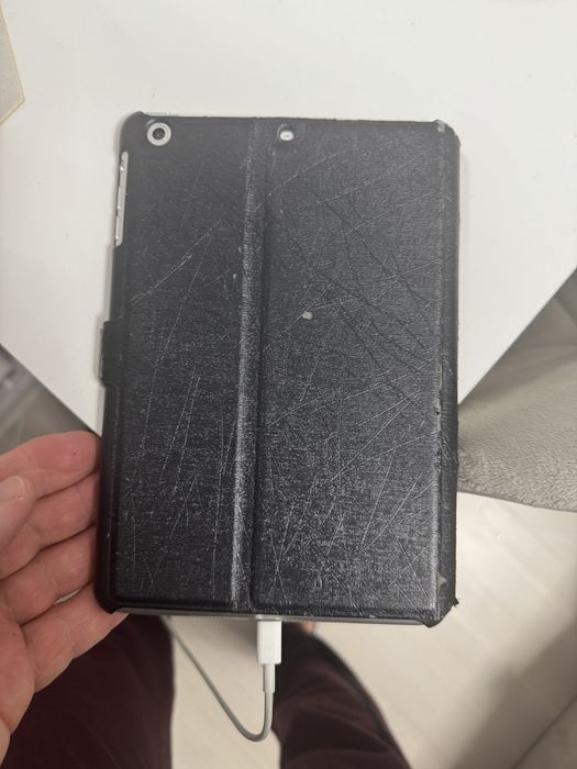 Ipad mini 2 Gsm cu cartela pentru internet