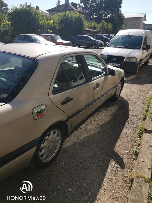 Мерцедес w202 c220d