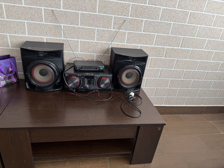 Журнальный столик