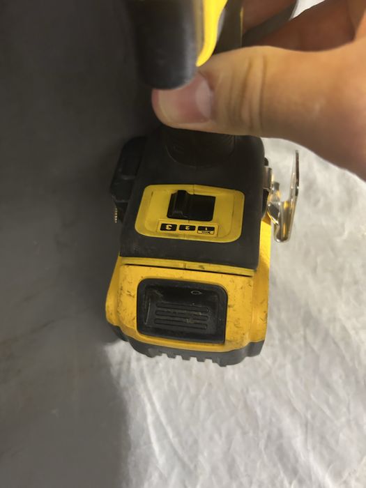 Dewalt impact Makita ddf887!