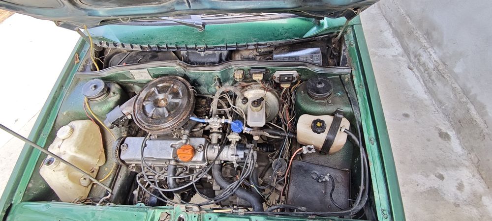 Машина ВАЗ 2108 .