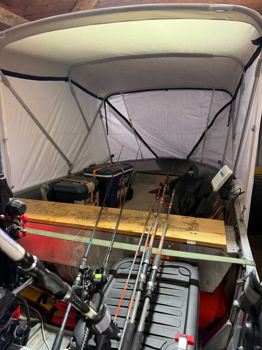 Barca + Peridoc +motor +sonar