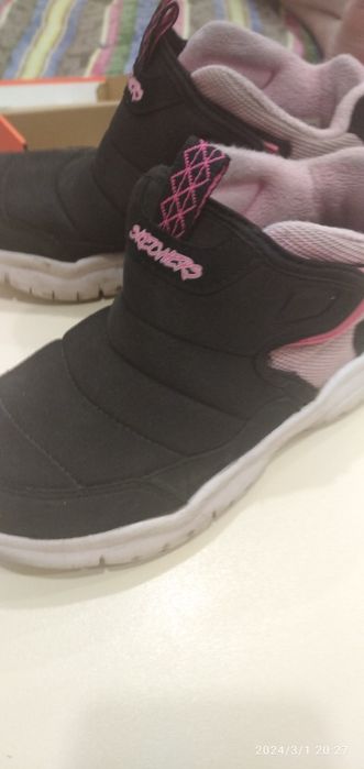 Продам детскую обувь