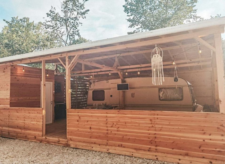 Каравана под наем Бохемия, къмпинг Градина