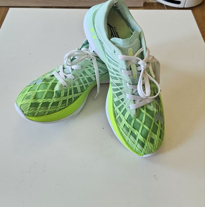 UnderArmour Flow Velociti Elite