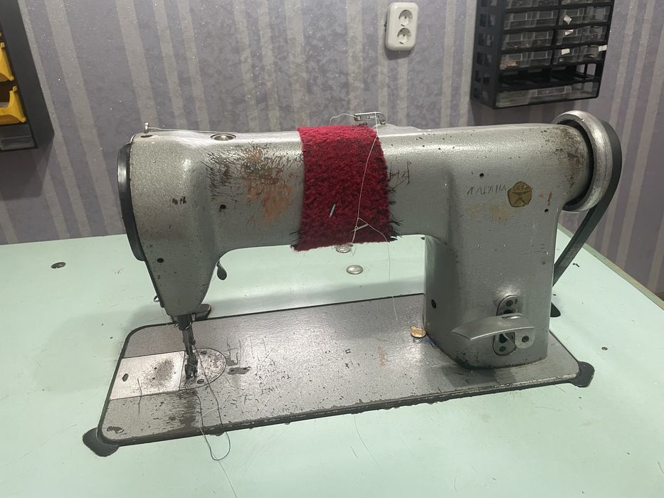 Швейная машинка