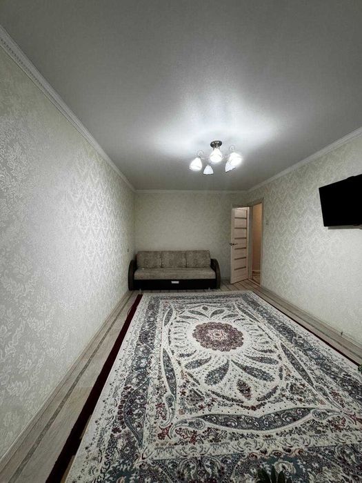 Продам 2х комн кв 11мкр закрытый двор