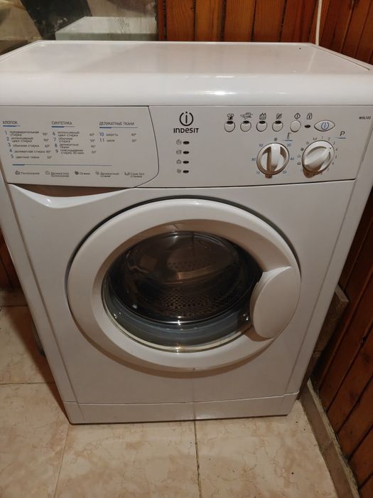 Стиральная машина Indesit WISL102