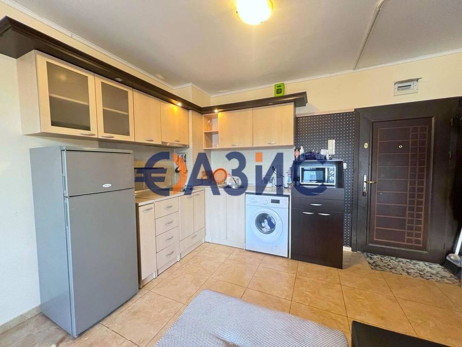 Продава се Двустаен апартамент в с. Равда, Област Бургас - 67 кв.м за 1103 €/кв.м - Снимка #10