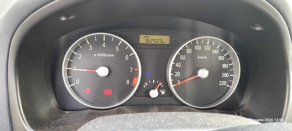 Hyundai Accent MC 1.4 DOHC GL+ 4DR M/T STD