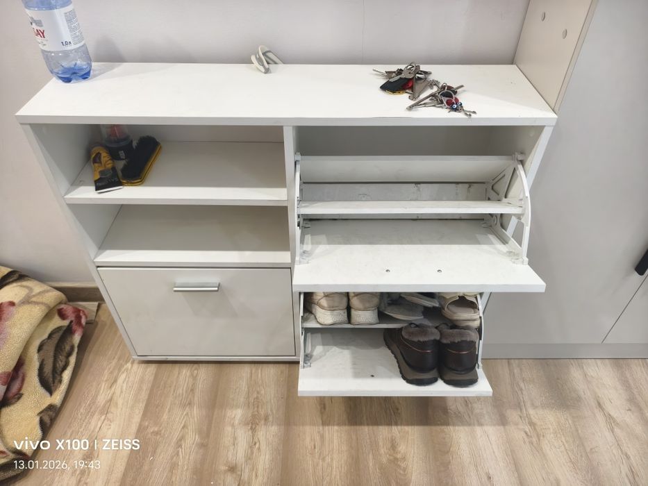 Тумба для обуви.