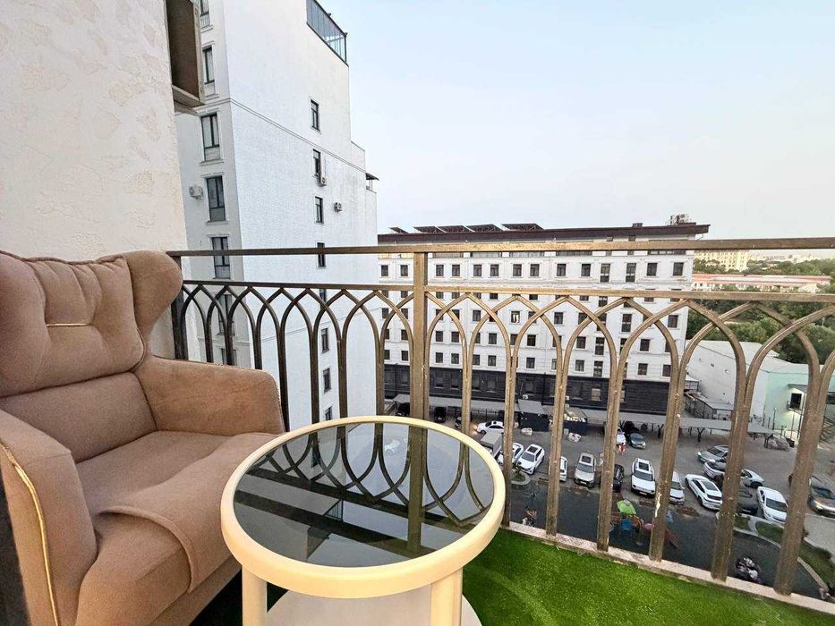 Charx Novza — 2 в 3 комнаты, 50 м² с авторским ремонтом!