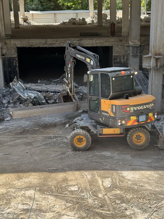 Экскаватор малютка