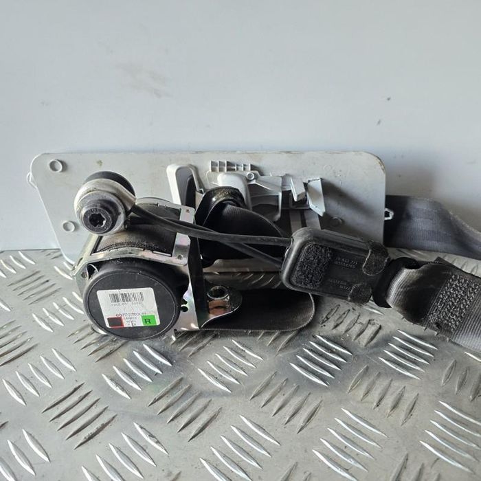 Centura de siguranta dreapta fata Opel Corsa D