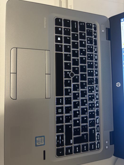 HP EliteBook 840 G3 – super rapid, sunet B&O, tastatura iluminata