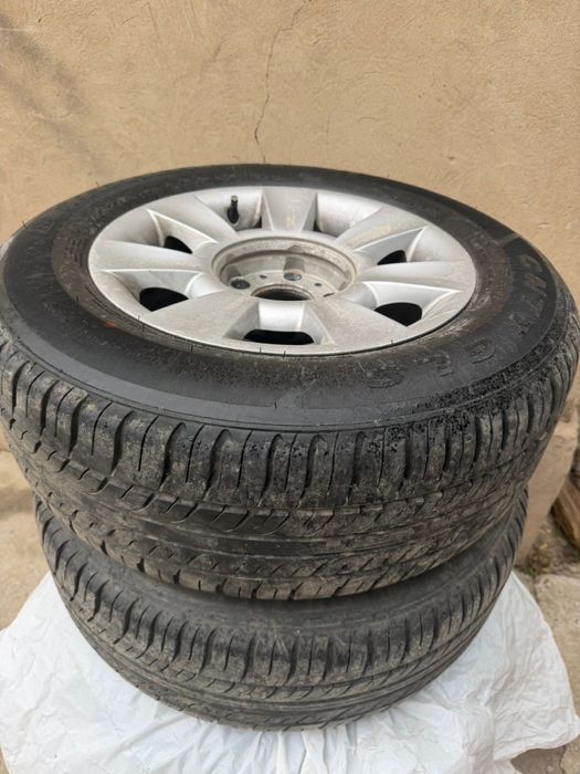 Комплект шин с дисками
