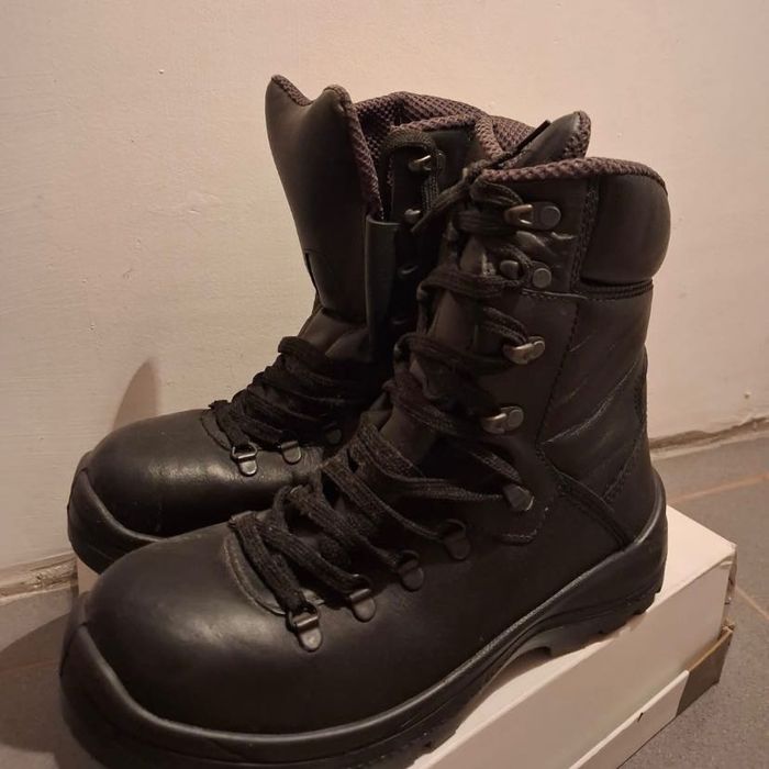 Рабочие ботинки, спецобувь, берцы