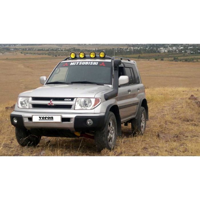 Snorkel Mitsubishi Pinin montaj partea stanga