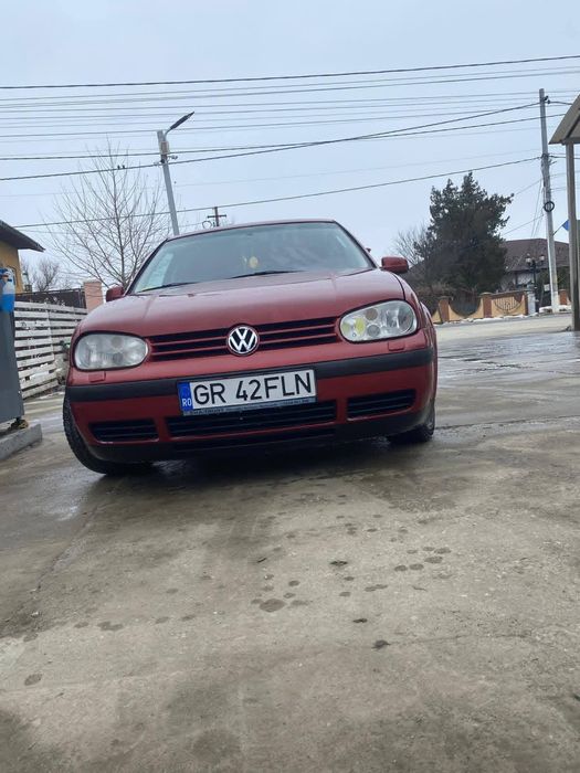 Vând  golf4 1,416v