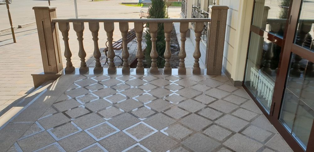 Гранит травертин  гранитные ступени