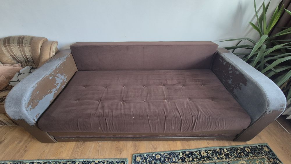 Canapea extensibilă cu ladă