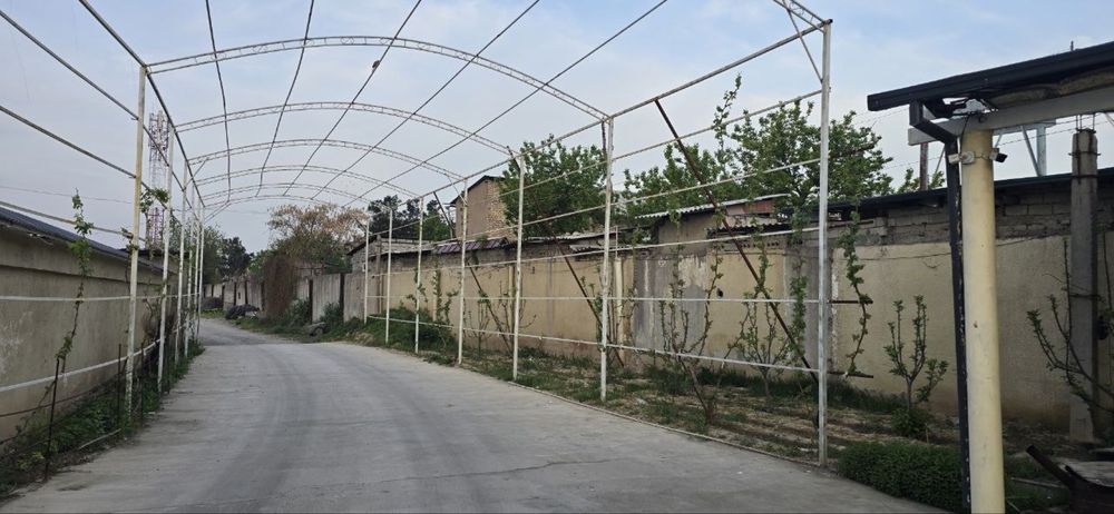 Промзона Бектемир  тумани ишлаб турган завод сотилади