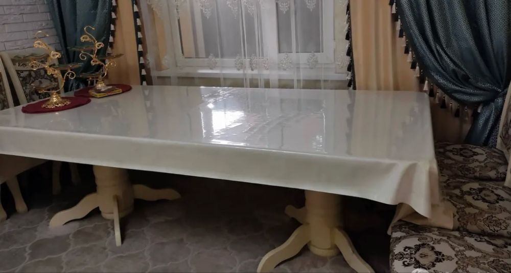 Стол деревянный