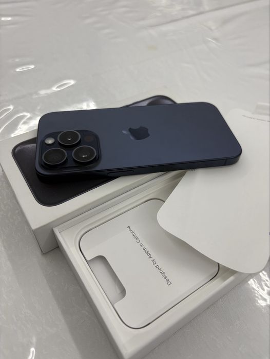 Айфон 15 про.