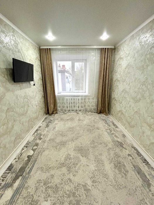 Продаётся 2 комн квартира