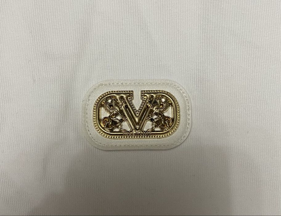 Vand tricou nou de barbati Valentino