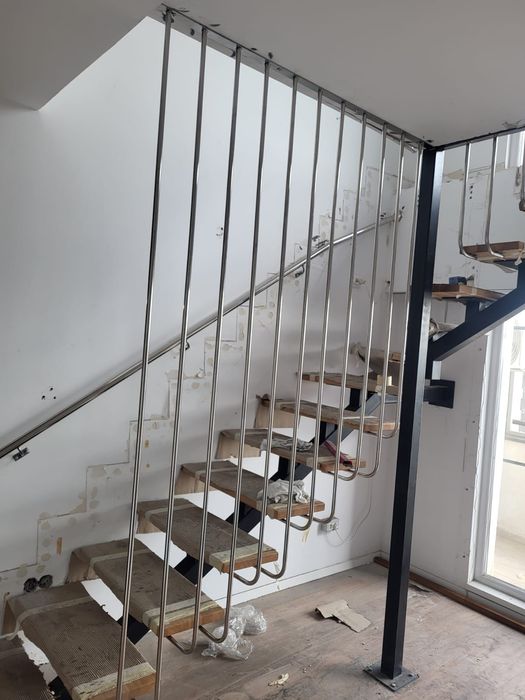 SCĂRI METALICE Interioare, Exterioare, Balustrade INOX , în toată Țara