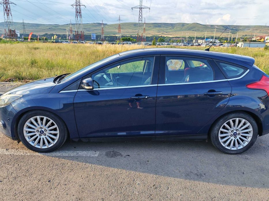 FORD Focus 2013 — imagine 2