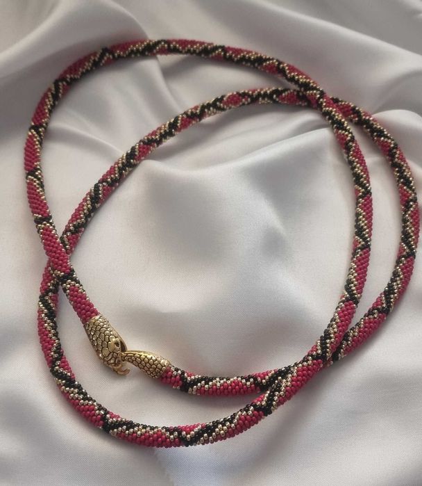 мъниста декорация