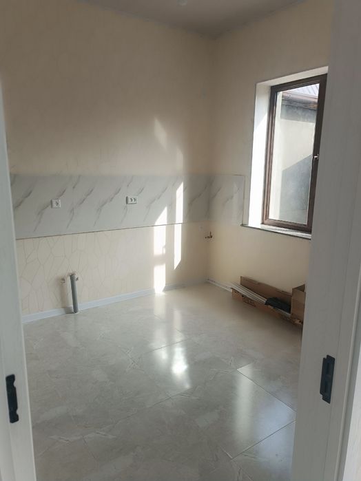 Сергели.  1,7 сотки.  4 комнаты.подвал!