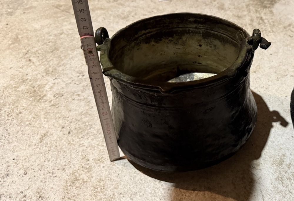 Медни тави и менче