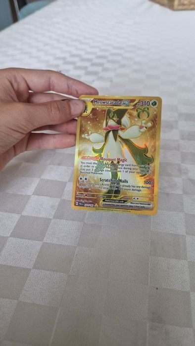 Carte pokemon rara meowscarada de gold