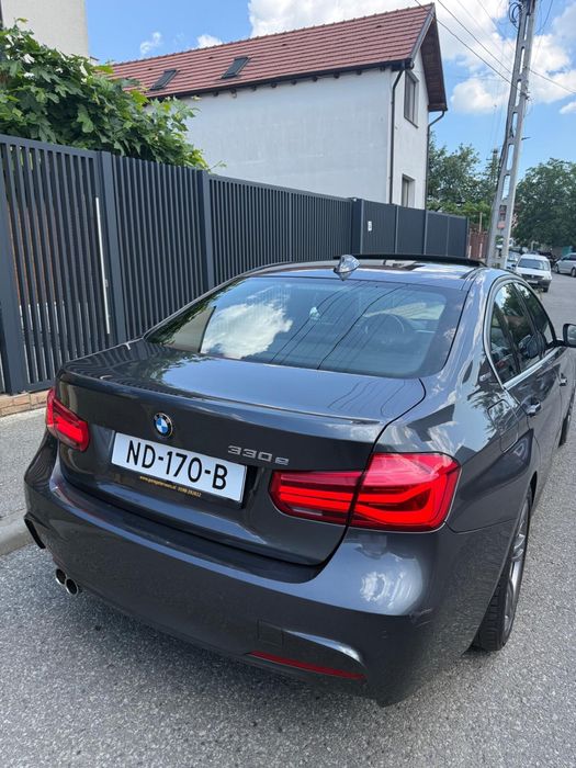 BMW 330e 2.0i 252 Cp hybrid electric M pachet