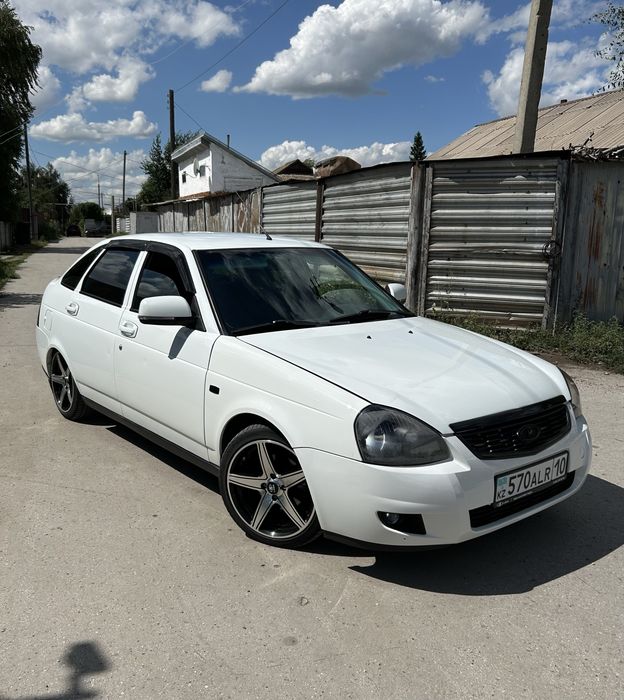 Продам Хорошую Приору